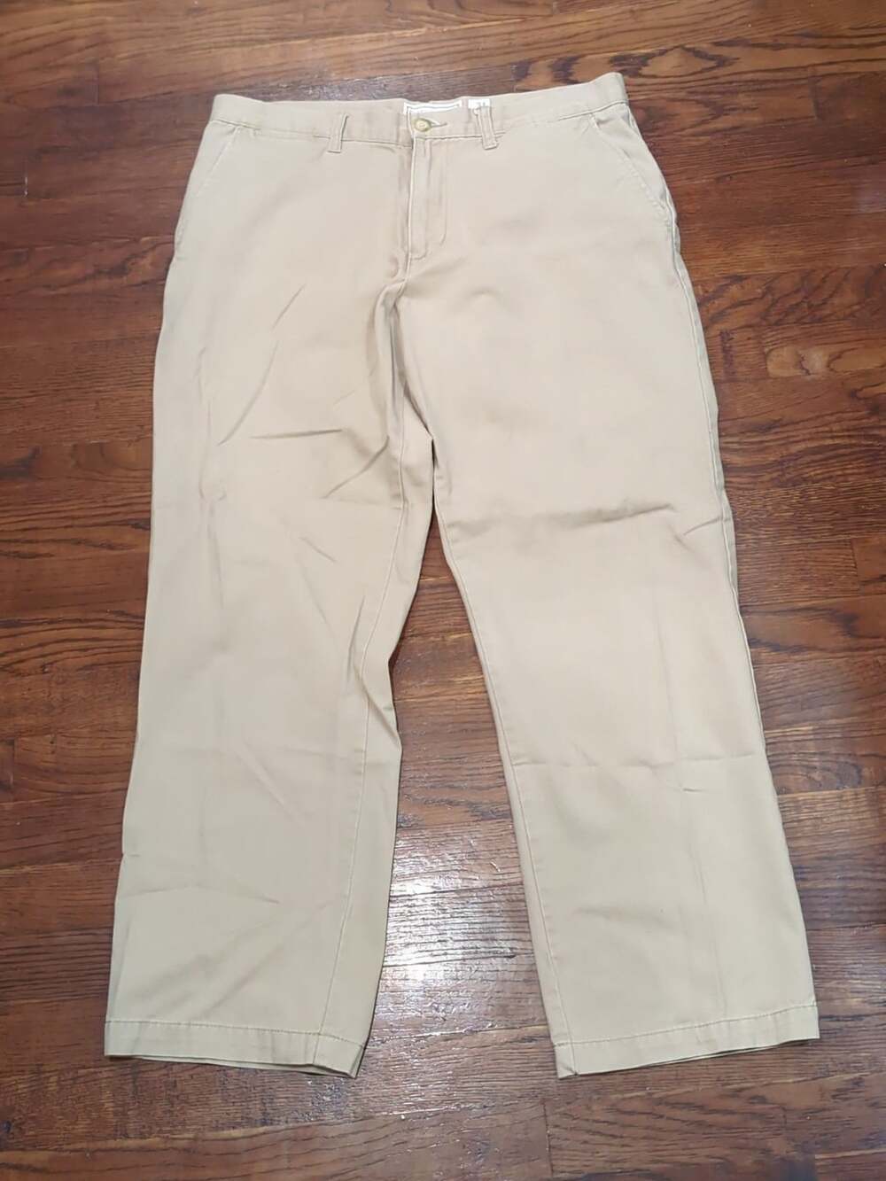 Old Navy Classic Khakis Size 34x30 Beige Cotton Pants